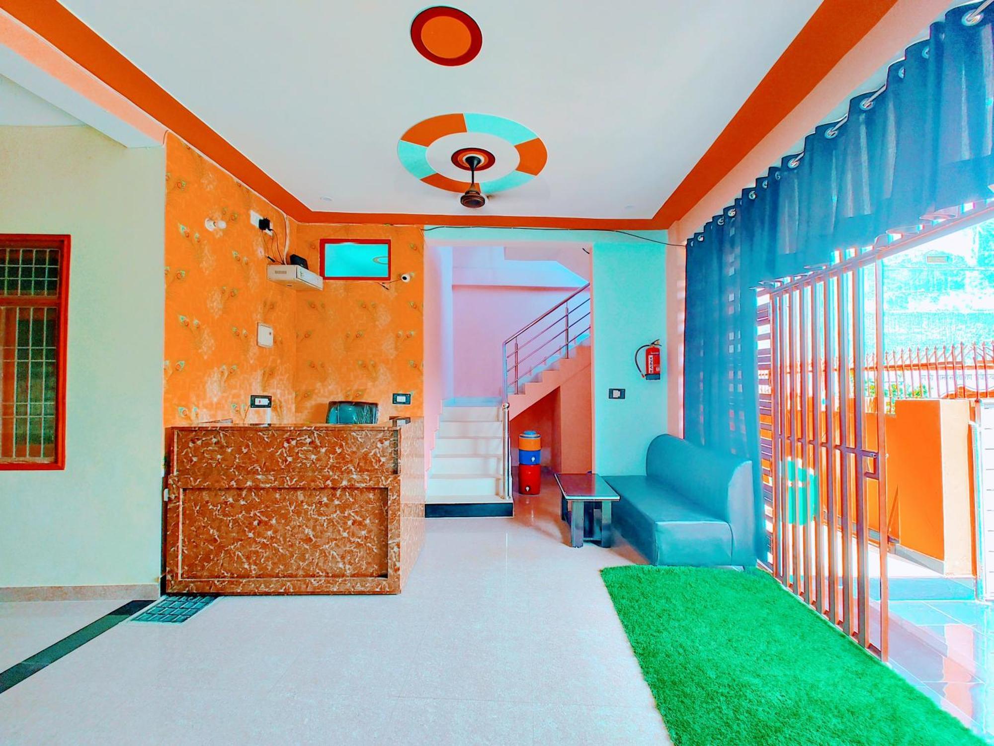 Hotel Raghukul Ayodhya Екстер'єр фото