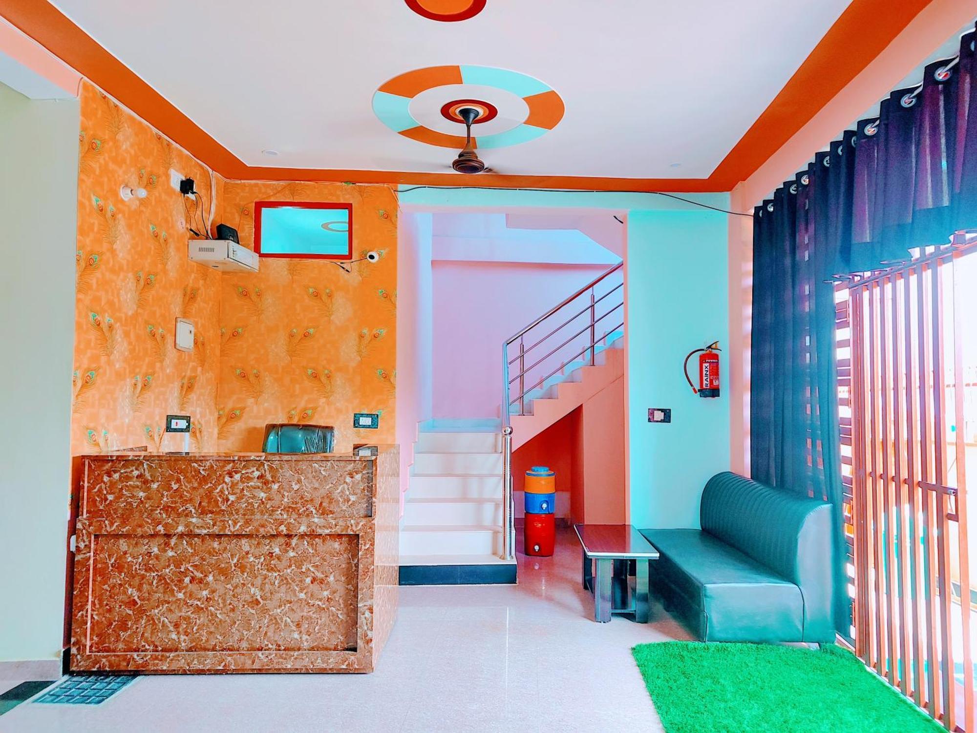 Hotel Raghukul Ayodhya Екстер'єр фото