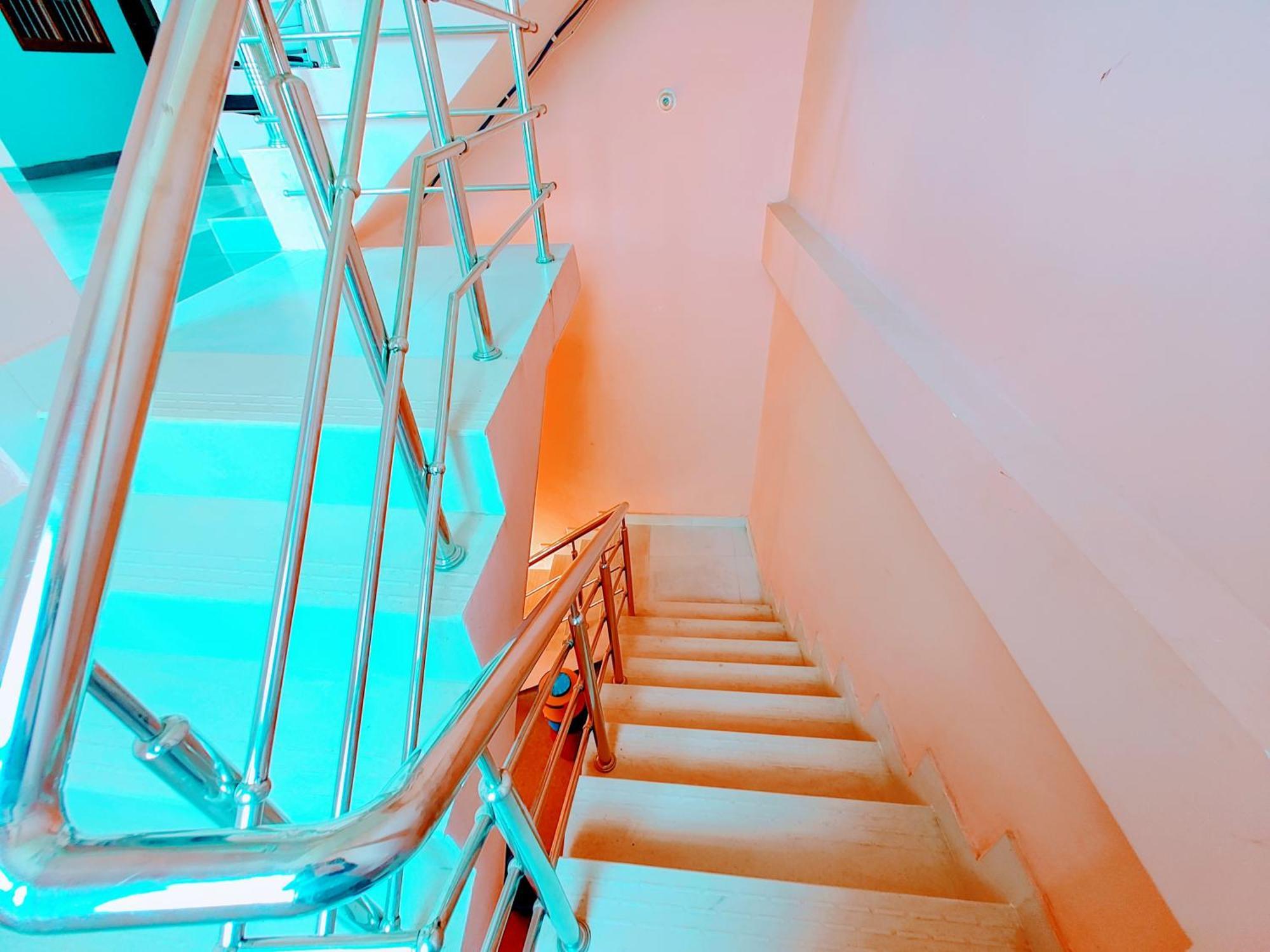 Hotel Raghukul Ayodhya Екстер'єр фото