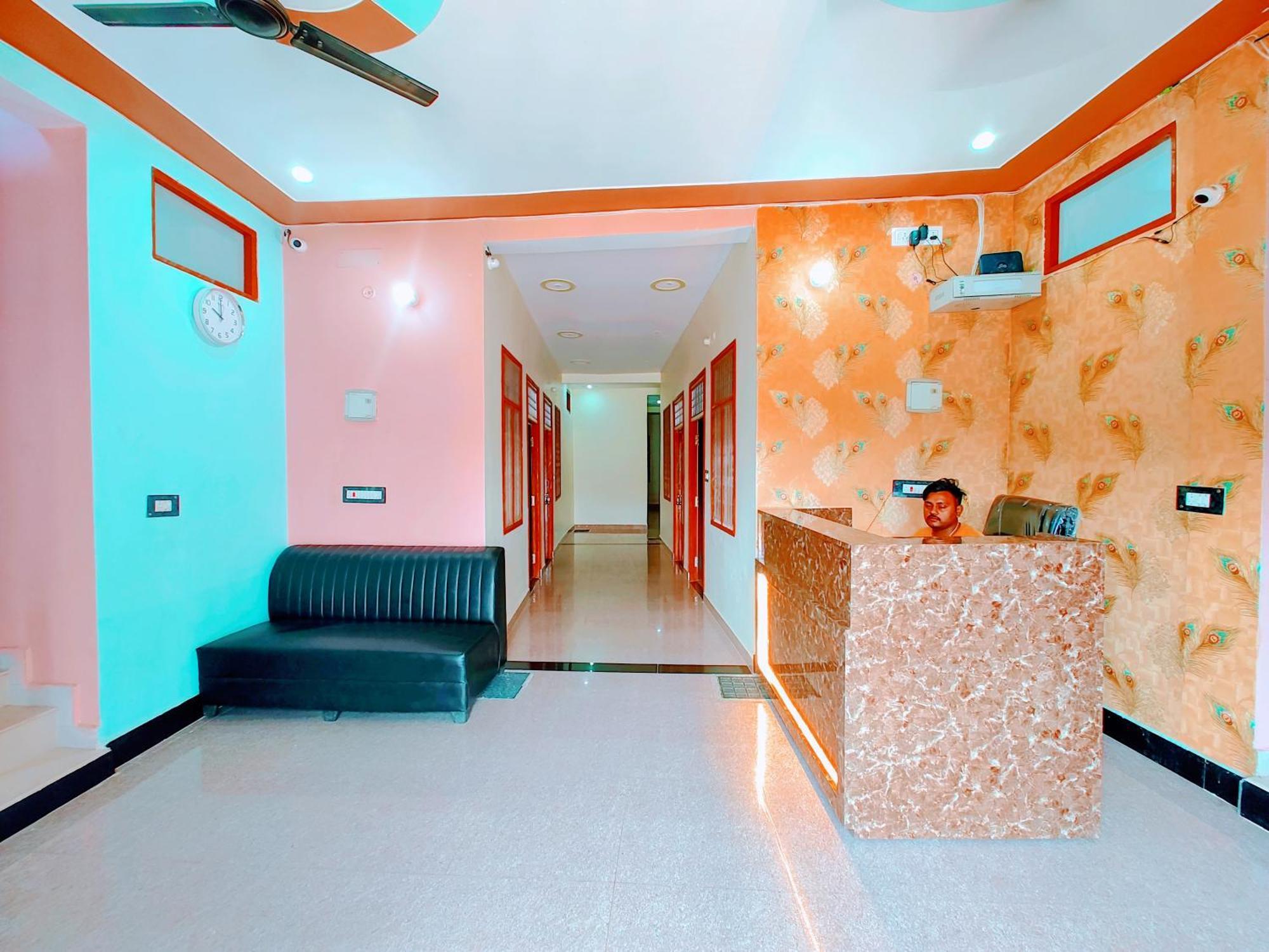 Hotel Raghukul Ayodhya Екстер'єр фото