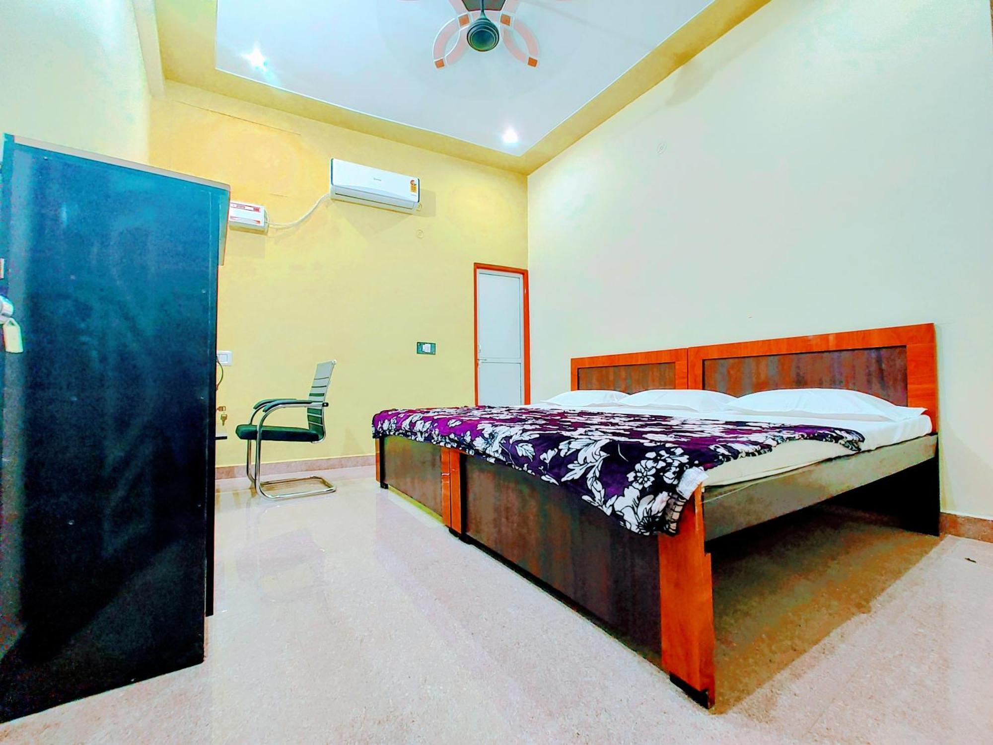 Hotel Raghukul Ayodhya Екстер'єр фото