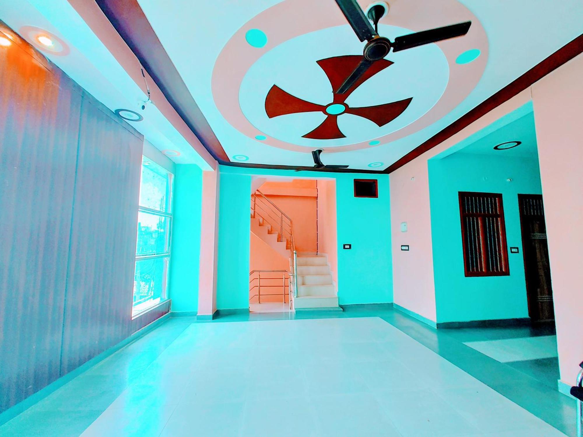 Hotel Raghukul Ayodhya Екстер'єр фото