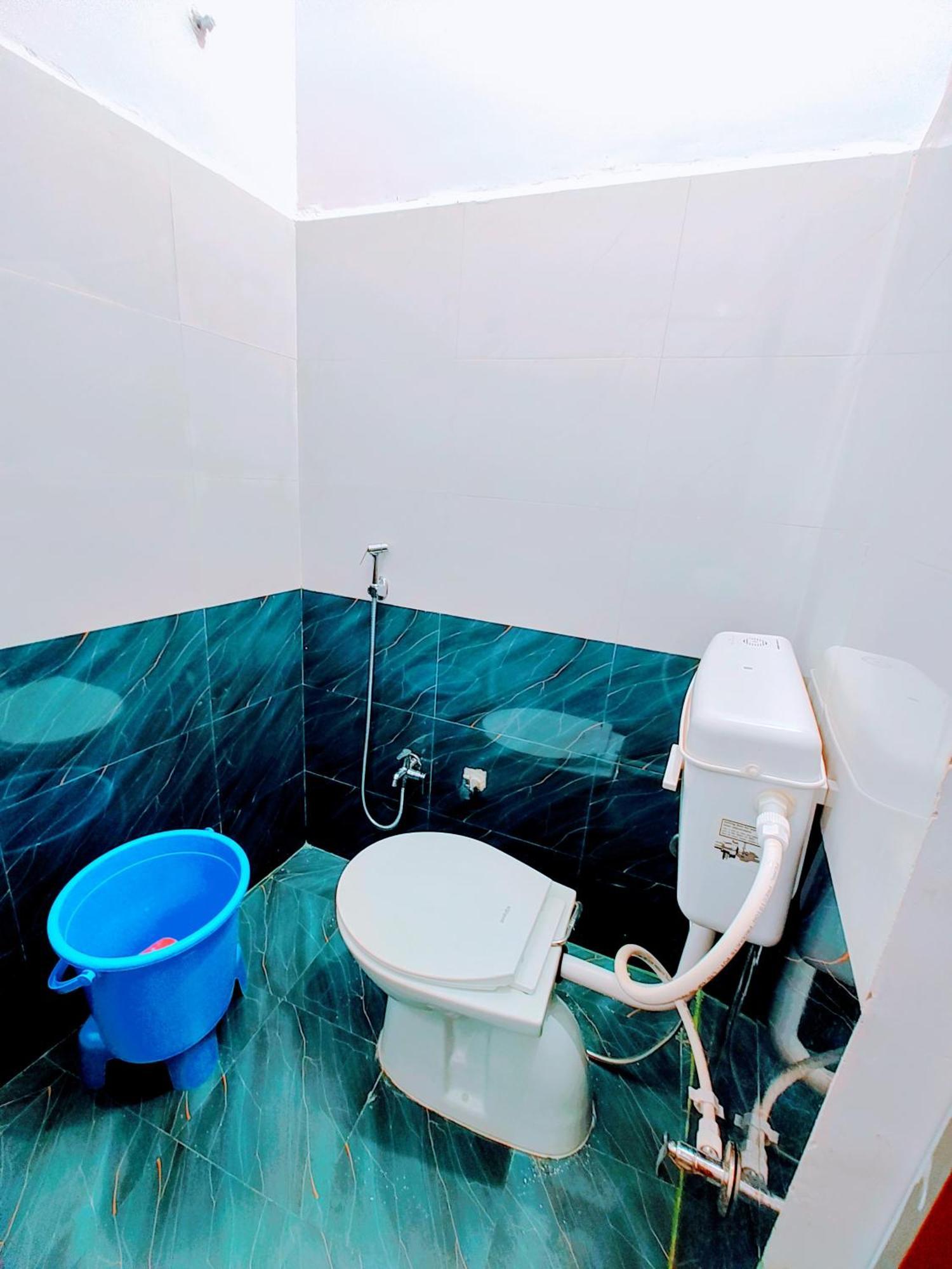 Hotel Raghukul Ayodhya Екстер'єр фото